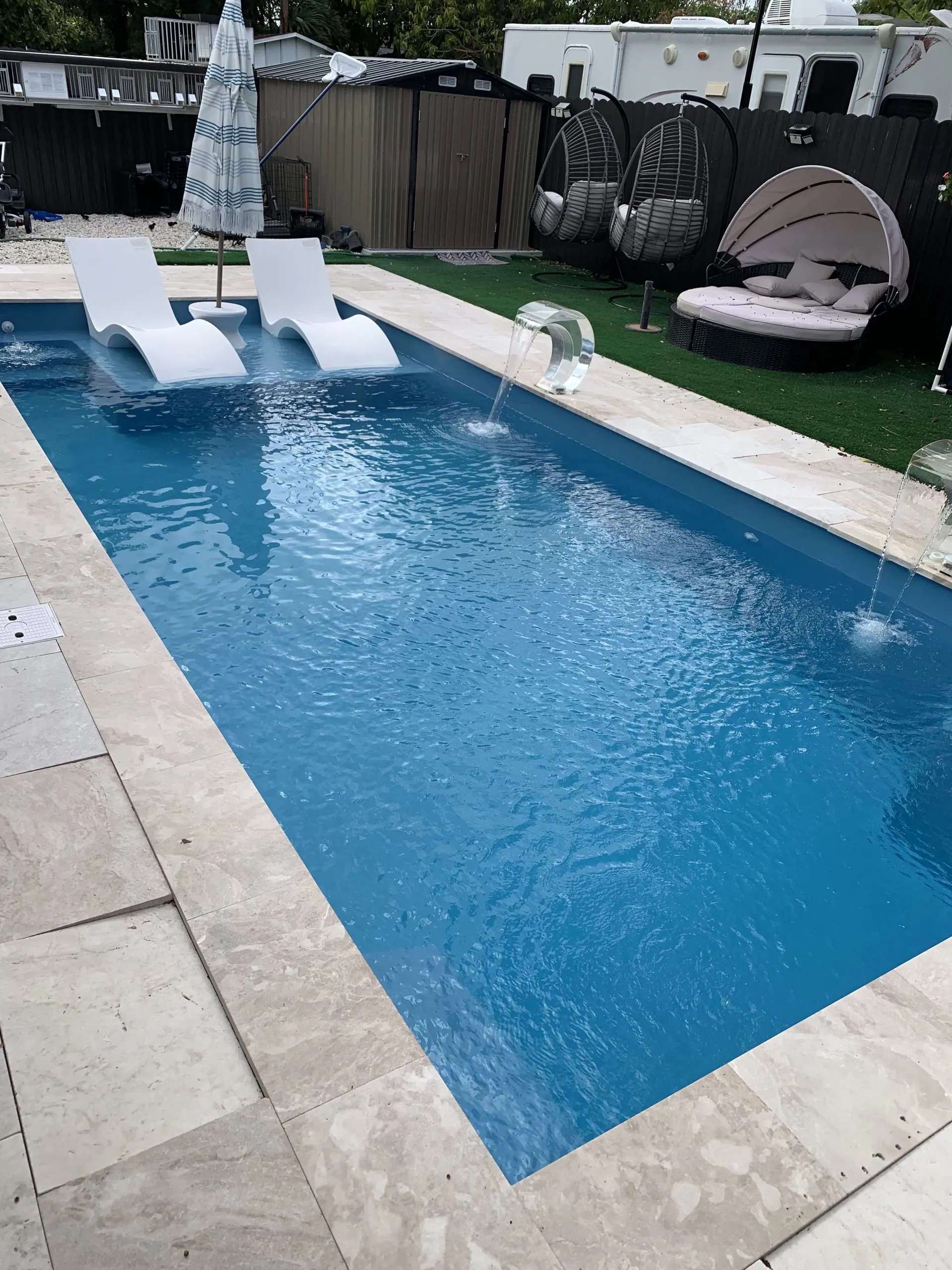 Colombian Cove fiberglass pool