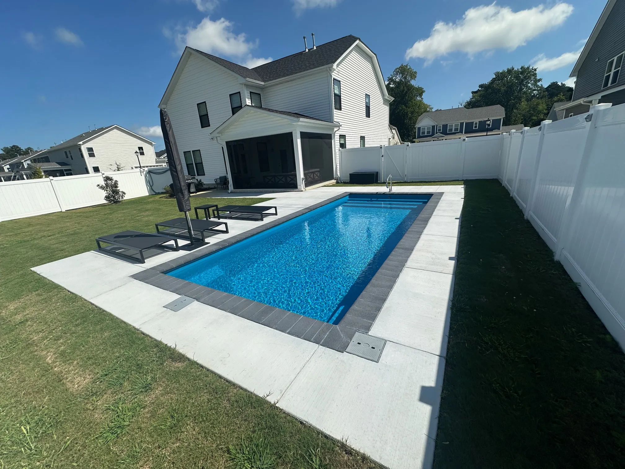Colombian fiberglass pool